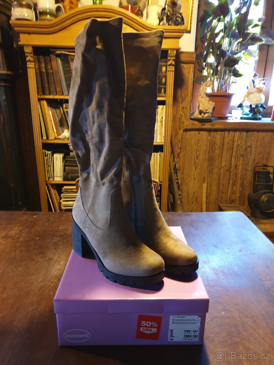 DÁMSKÉ KOZAČKY vel.39