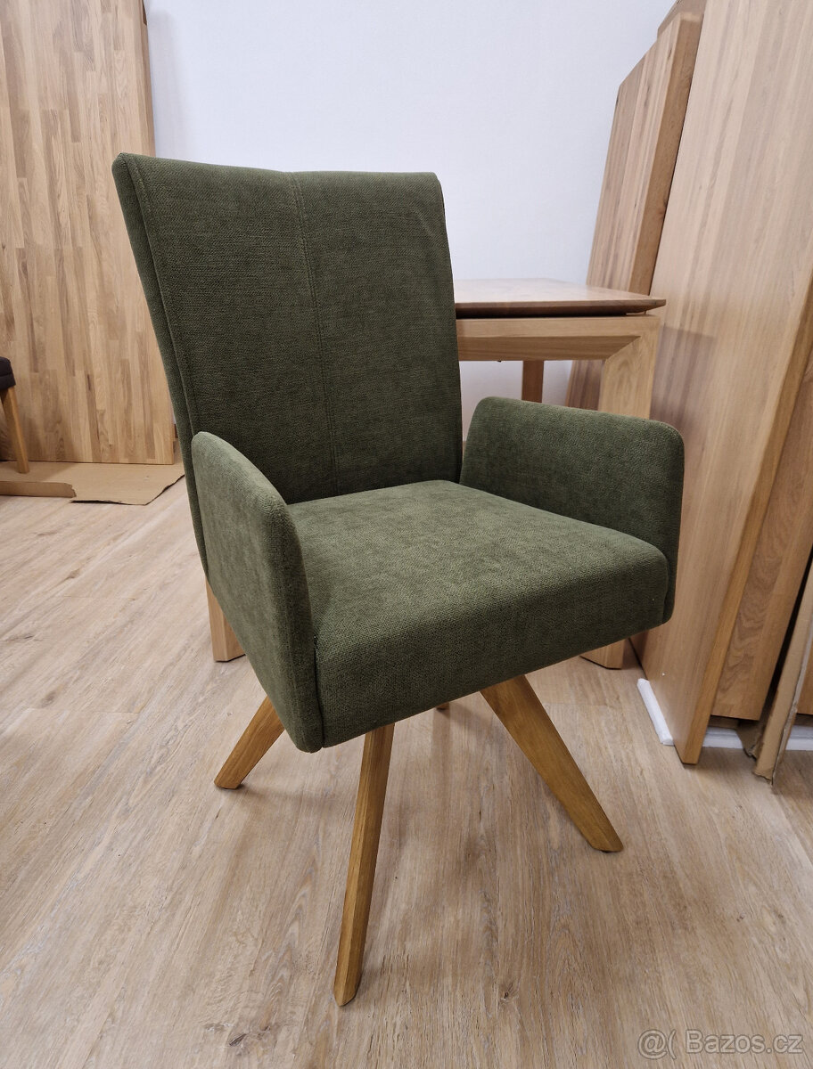 Nové otočné jídelní křeslo zelené polstrování