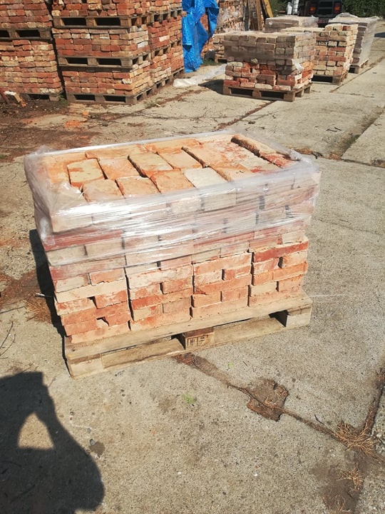 Staré cihly strojové