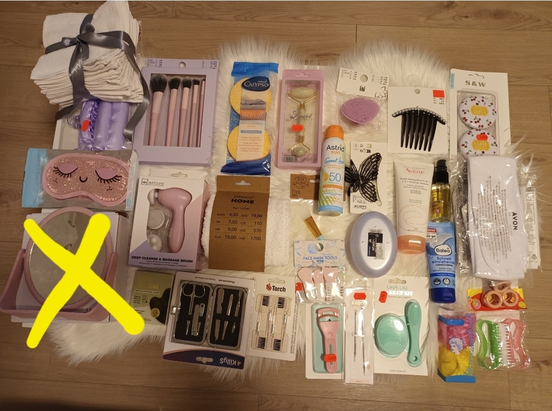 Kozmetické pomôcky