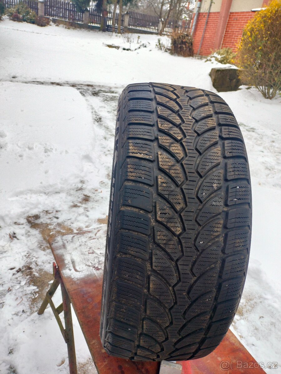 Pneu zimní BMWXI E84