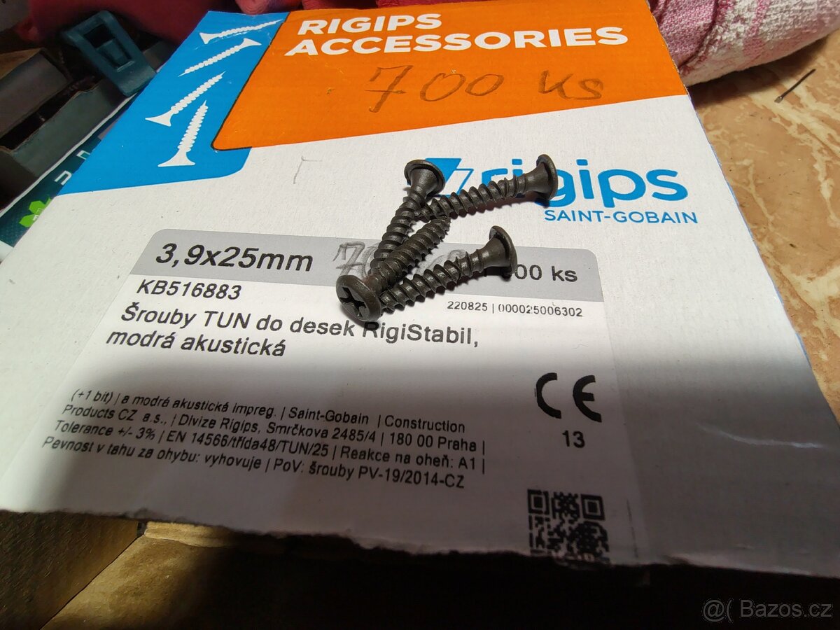 Šroub TUN 3,8x25 700ks