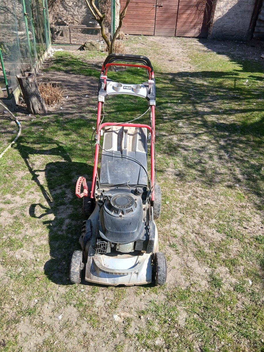 Benzínová sekačka