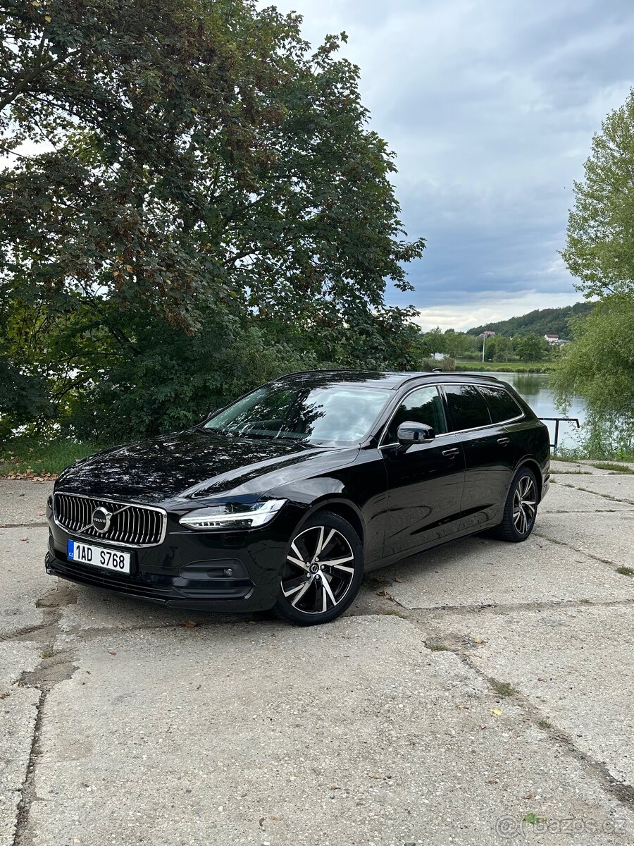 Volvo V90 B4 2022