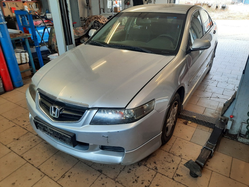 Náhradní díly Honda Accord 7G 2.0 MT