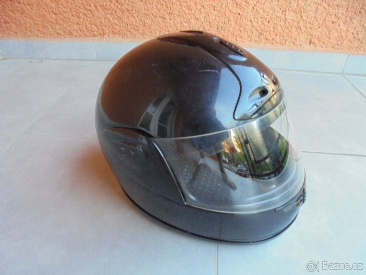 2ks levná helma na motorku vel. L