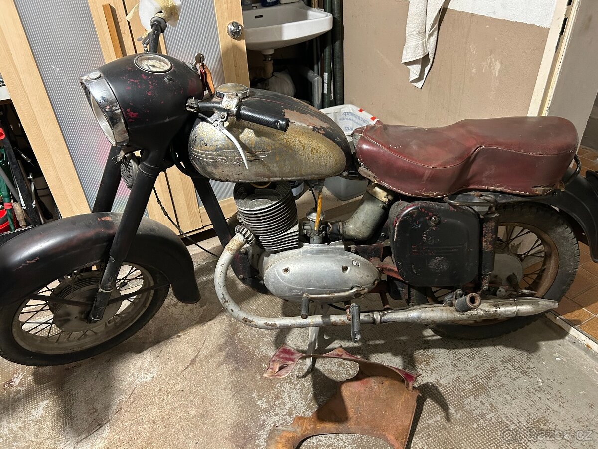 JAWA 250 Typ 353