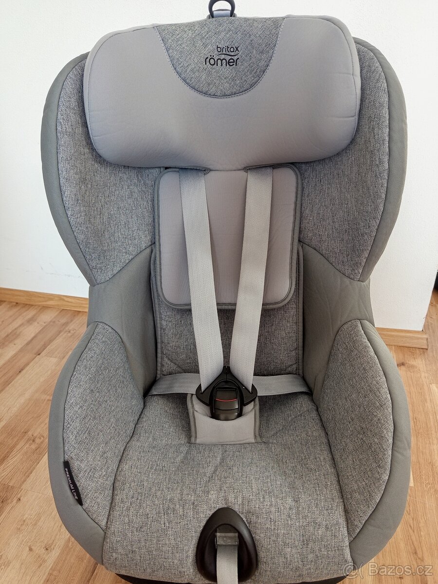 Britax Romer Trifix 2 I-Size - Premium line