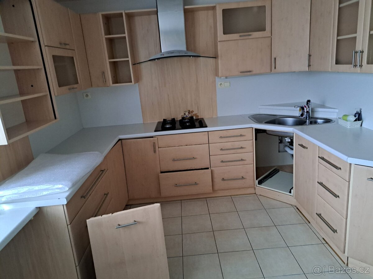 Kuchyňská linka a spotřebiče