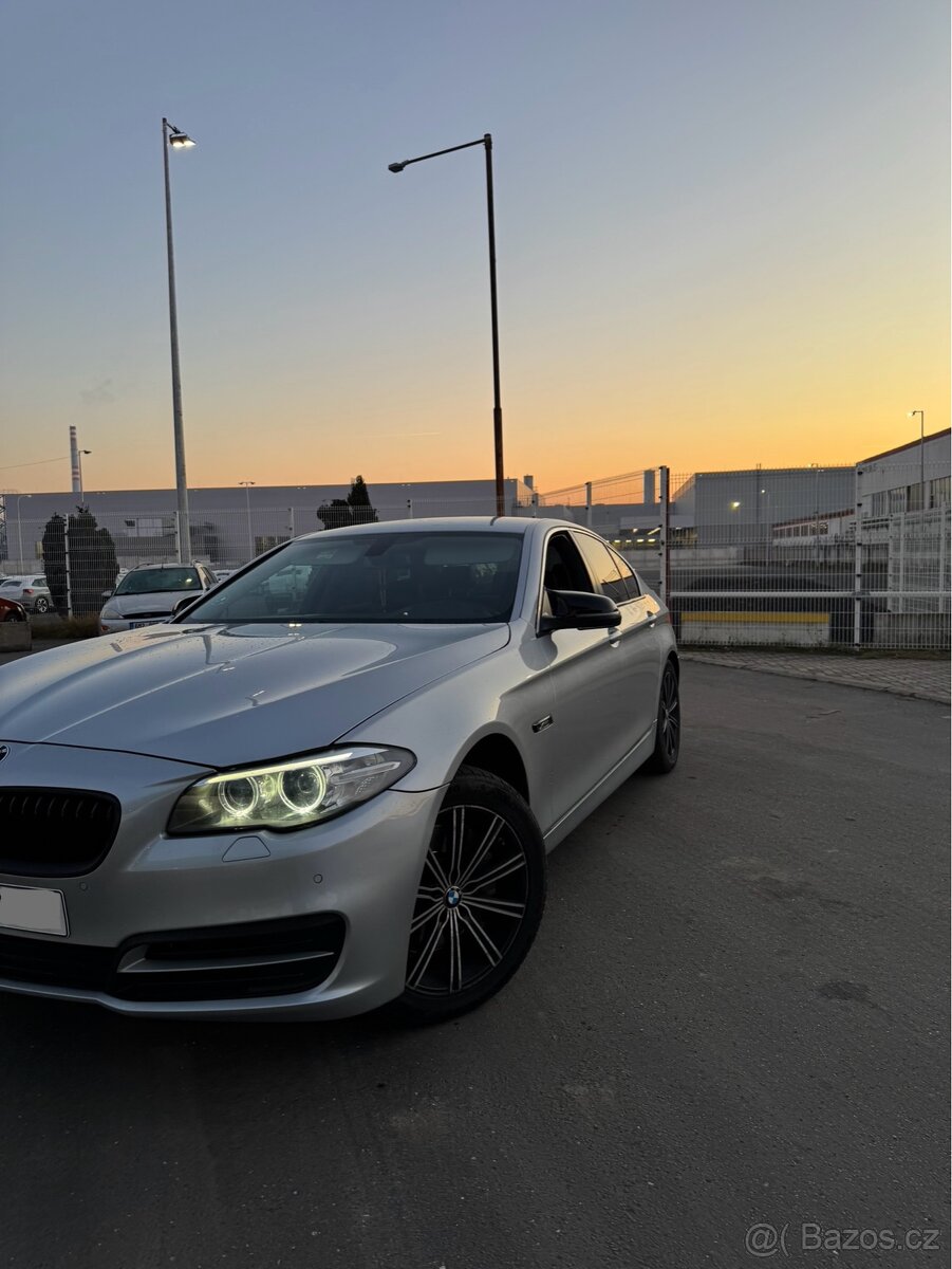 BMW 5 F10 2015.9