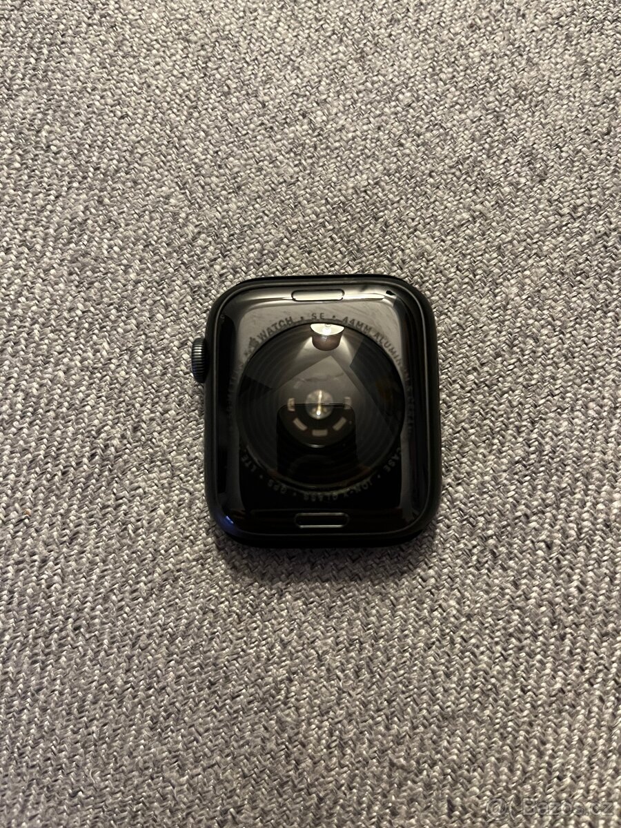 Apple Watch SE cellular 44mm