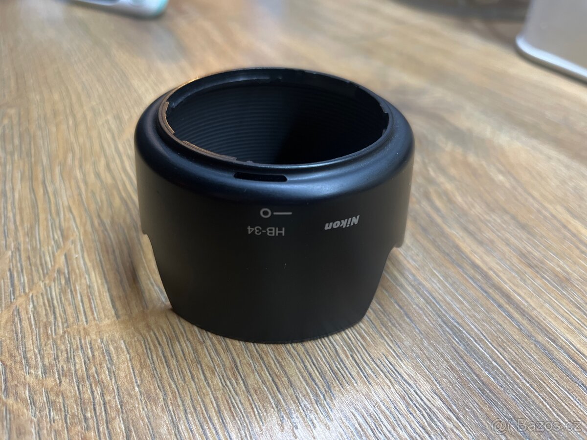 Nikon slunecni clona HB-34 na objektiv