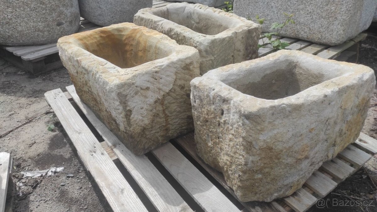Pískovcová koryta, kamenné koryto, pískovcový žlab, 10 ks