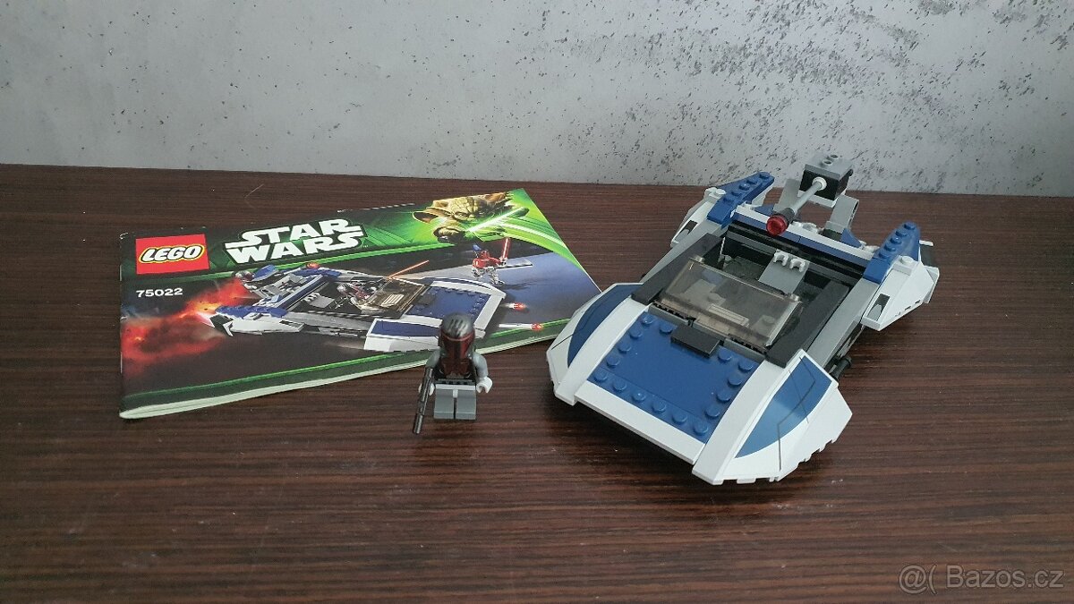 LEGO Star Wars 75022 Mandalorian Speeder