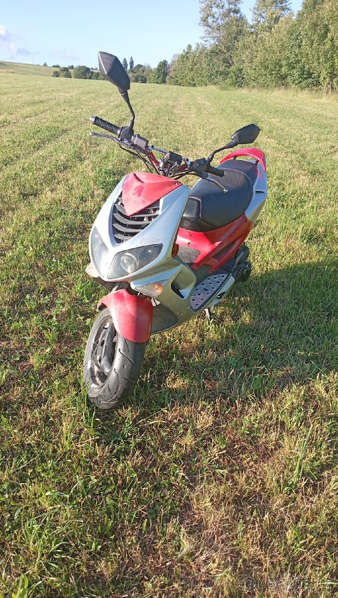 Peugeot xfight 1 50 Ac