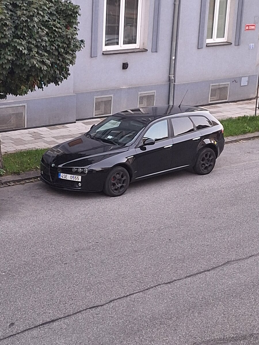 Prodam Alfa romeo