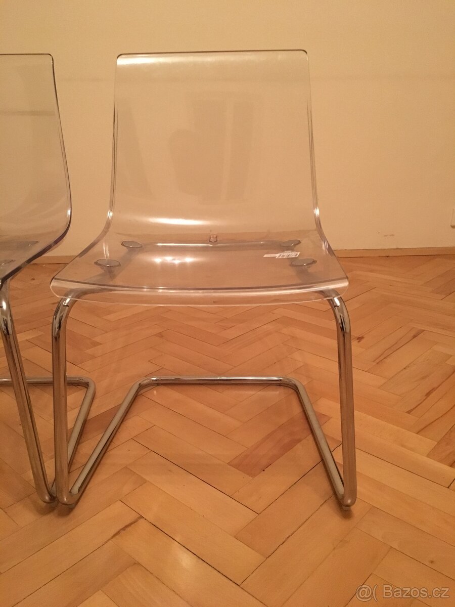 🍽️ Moderní jídelní stůl NADOP + 4 designové židle – komplet