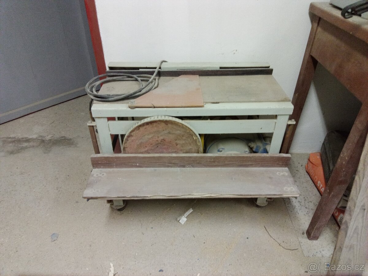 srovnávačka, kombinovaný stroj