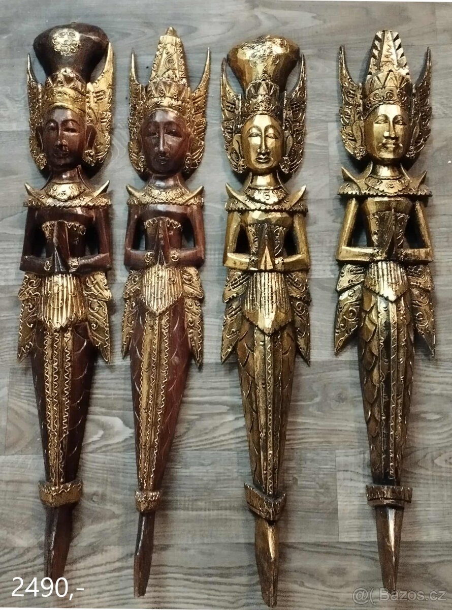 Ručně vyřezávané dřevěné sochy a masky ze Srí Lanky