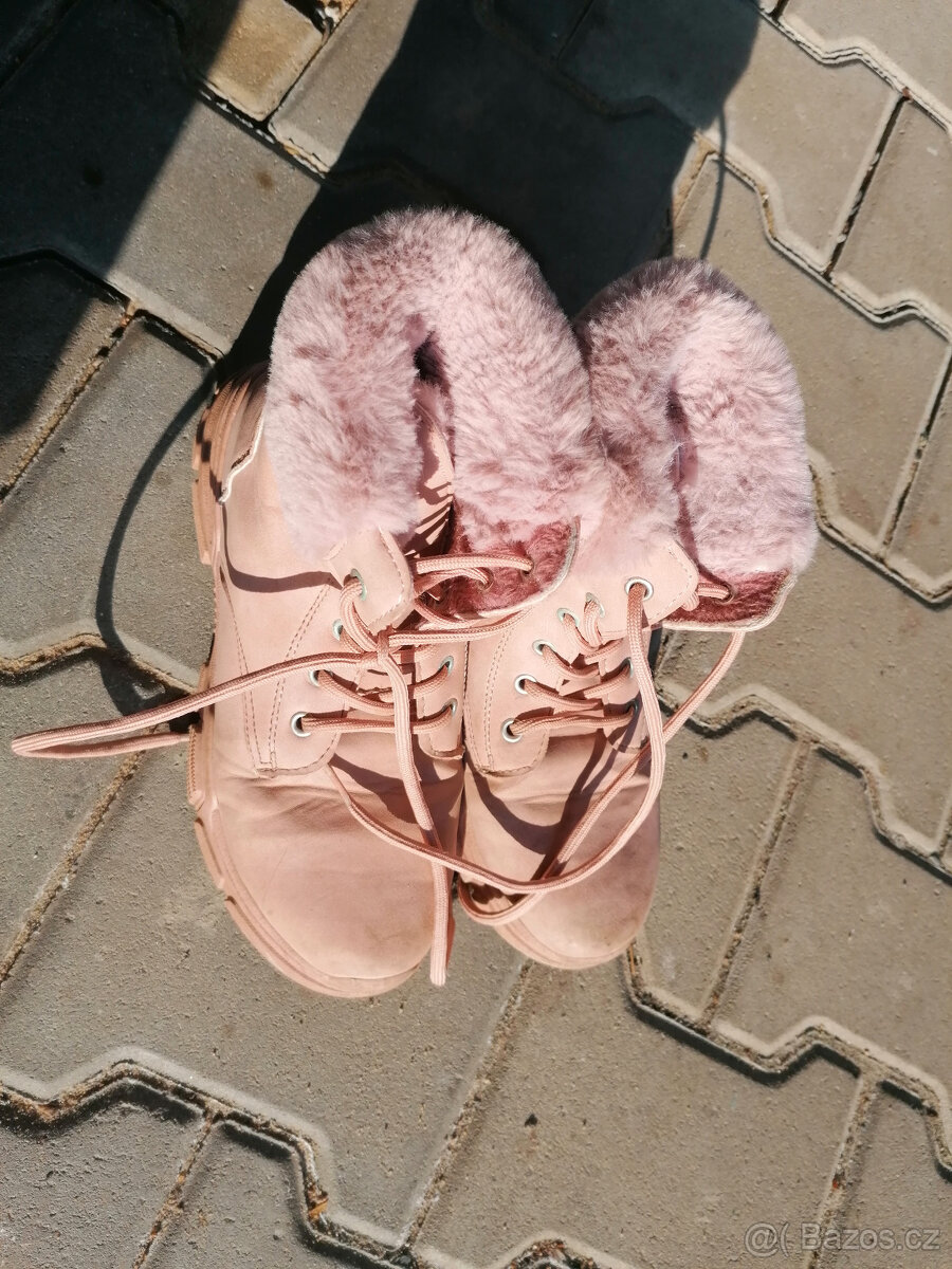 dámské boty od značky Jenny Fairy vel 39. 499 Kč kozačky, ko