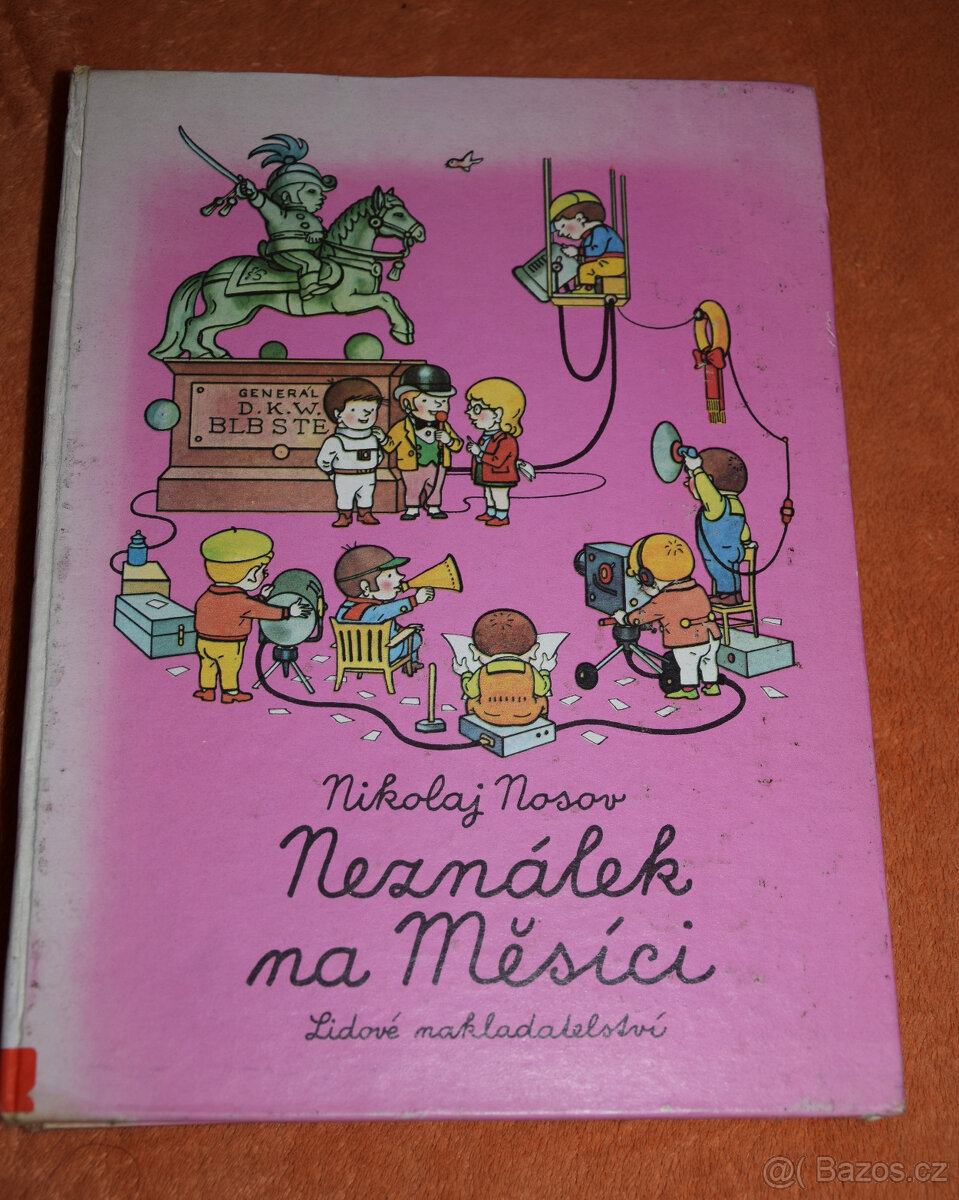 Neználek na Měsíci