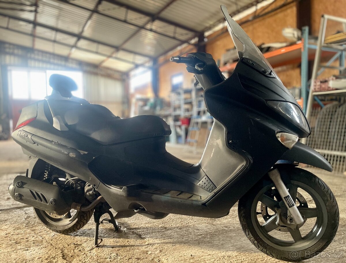Piaggio Xevo 125 Díly