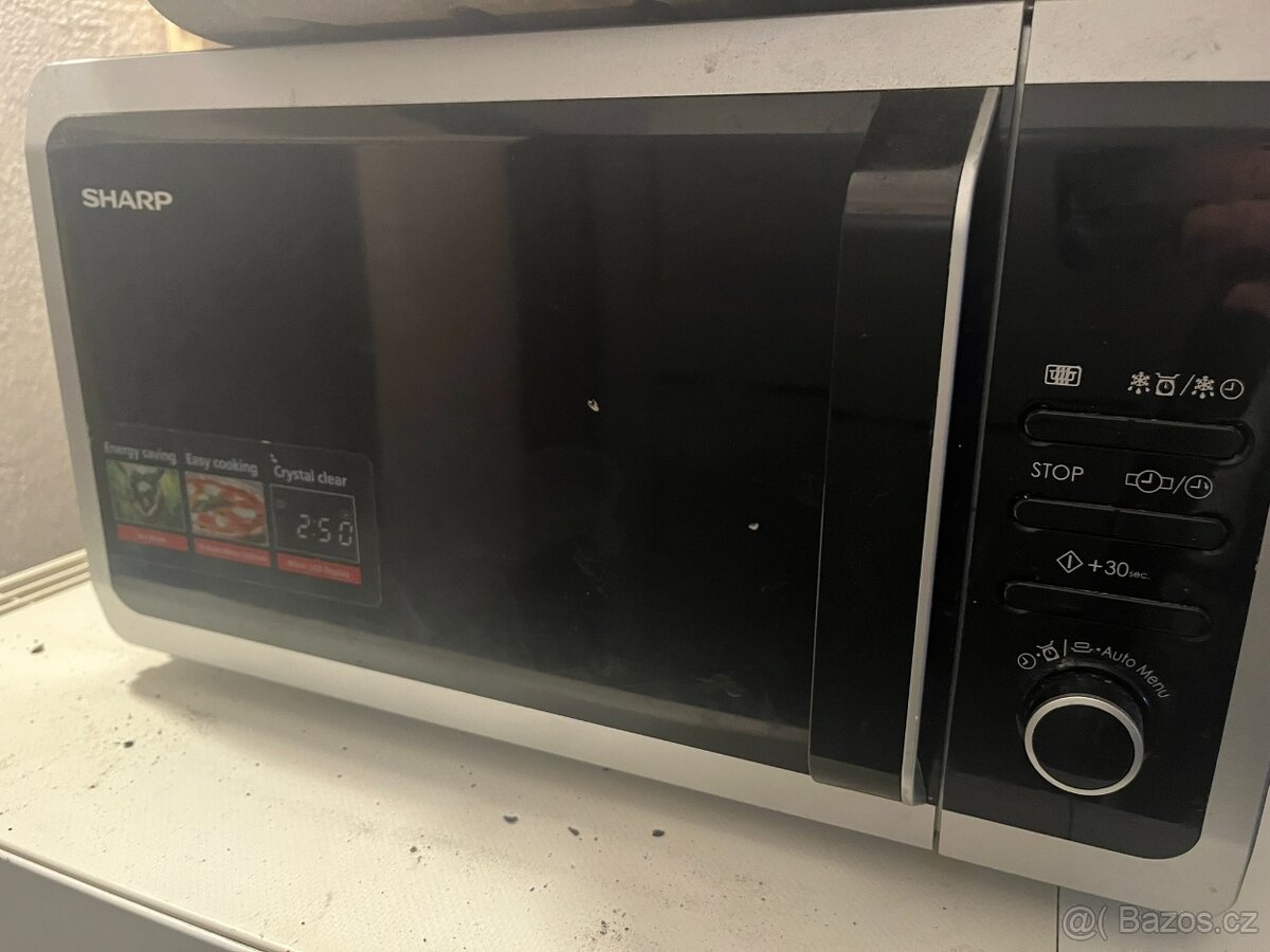 mikrovlnka sharp