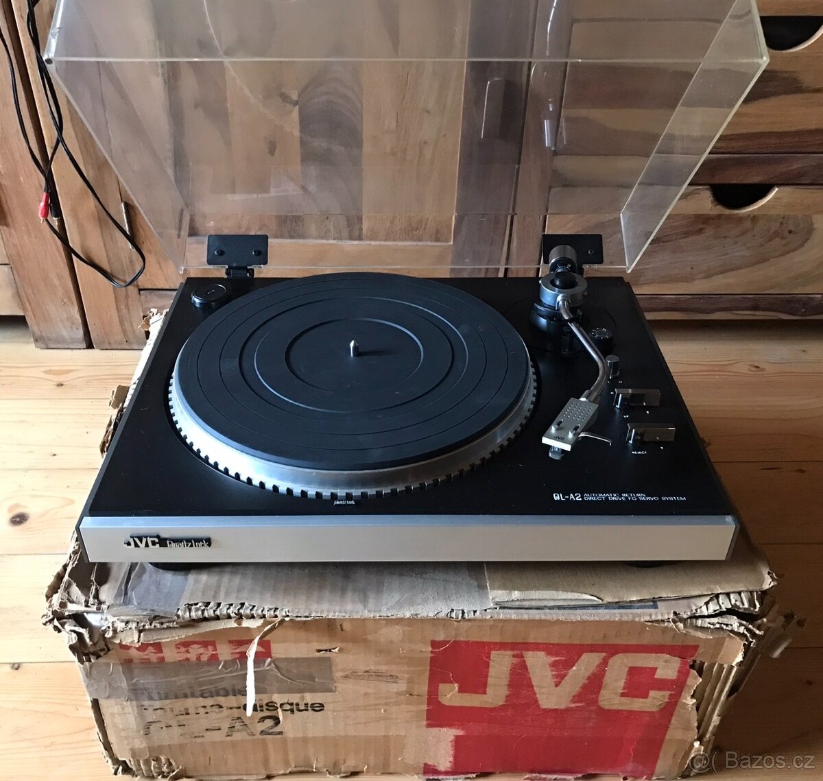 GRAMOFON JVC QL-A2(1978) PŘÍMÝ NÁHON ,QUARTZ