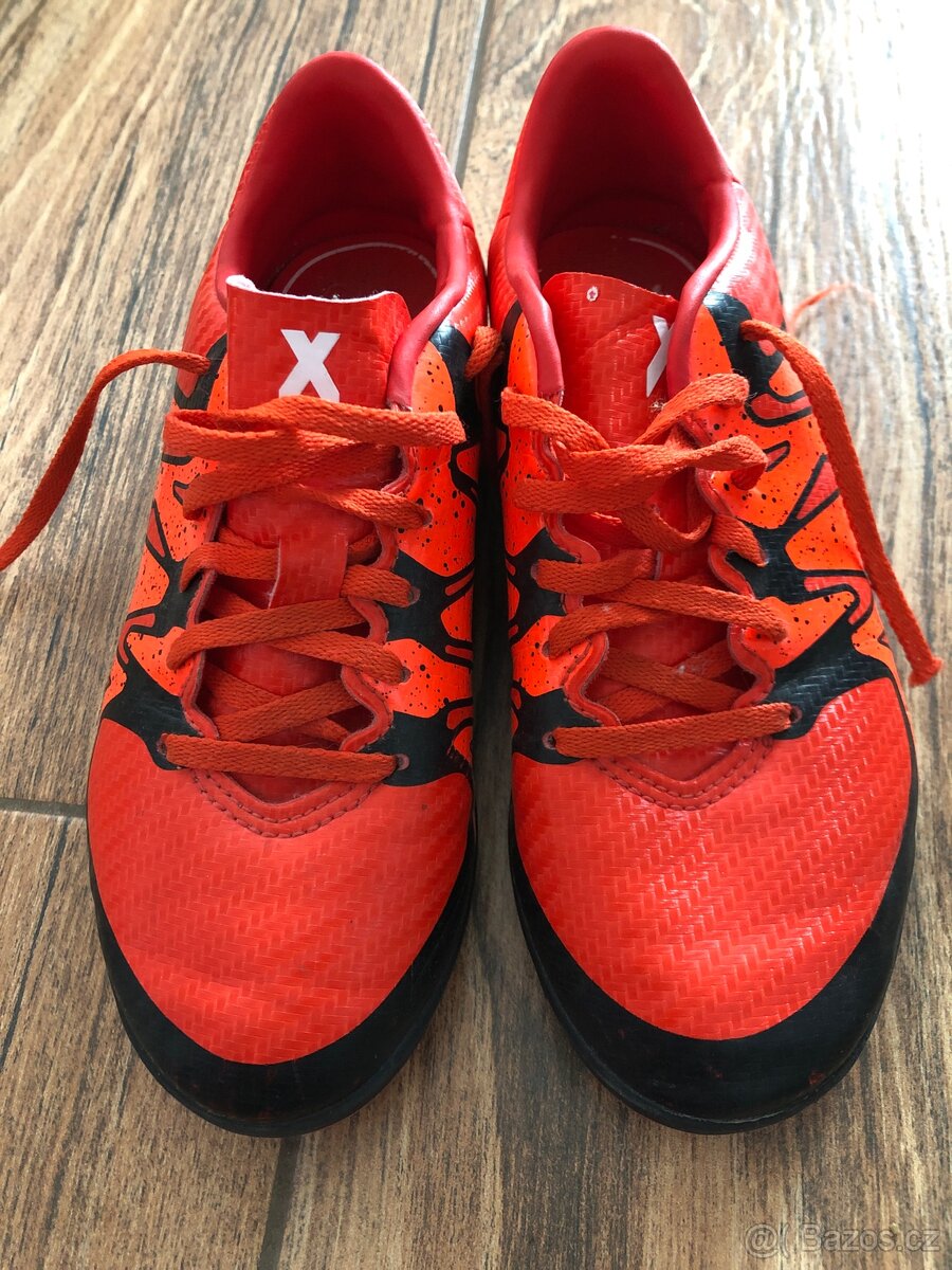 Dětské sálovky Adidas – vel. 32