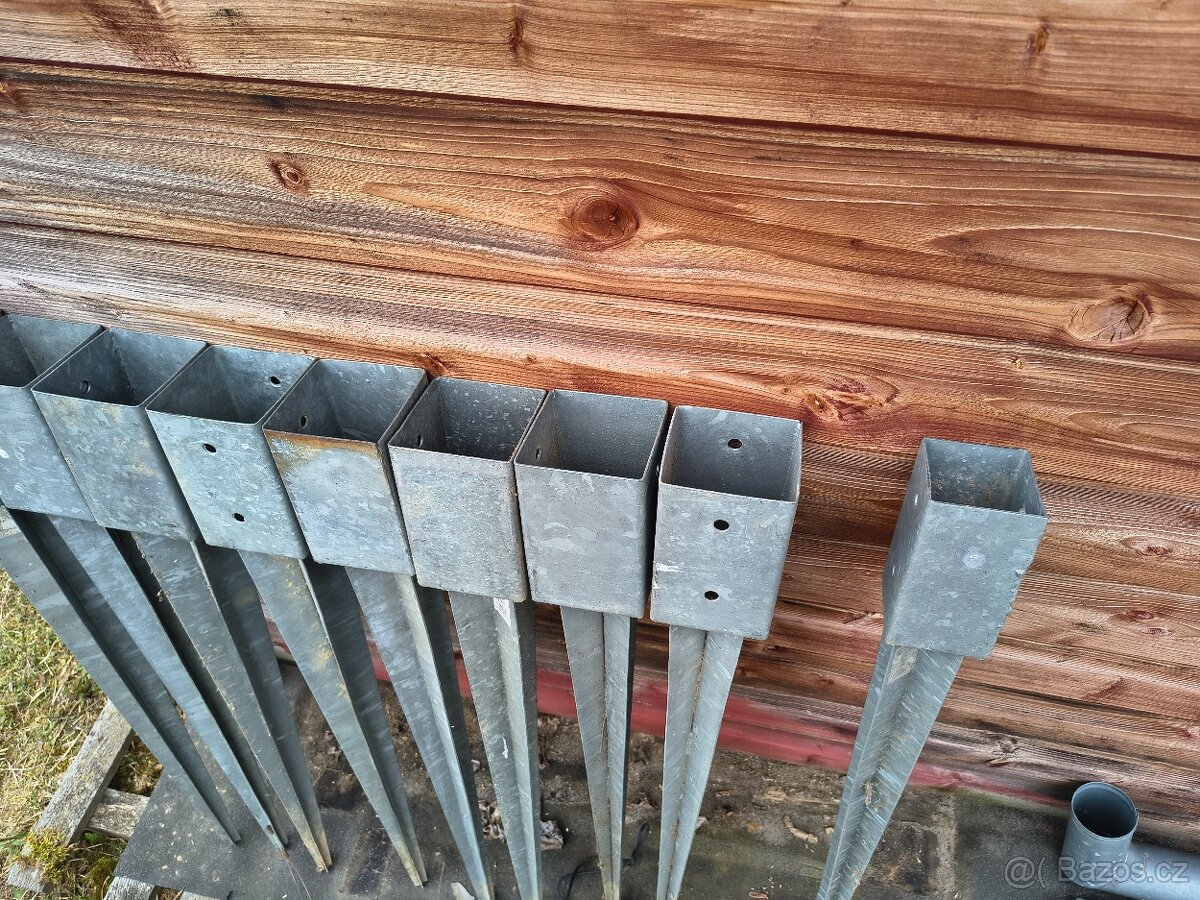 Kotevní patka natloukaci