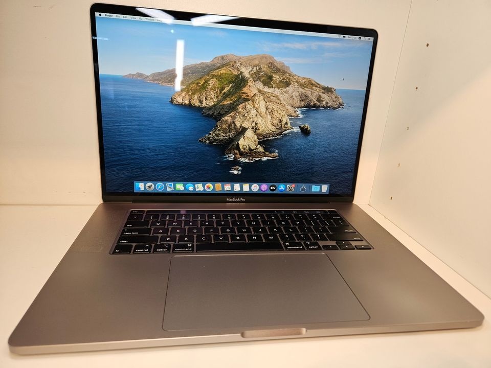 Macbook PRO 16 2019, i7, 16gb, 512, Radeon PRO 560x, záruka