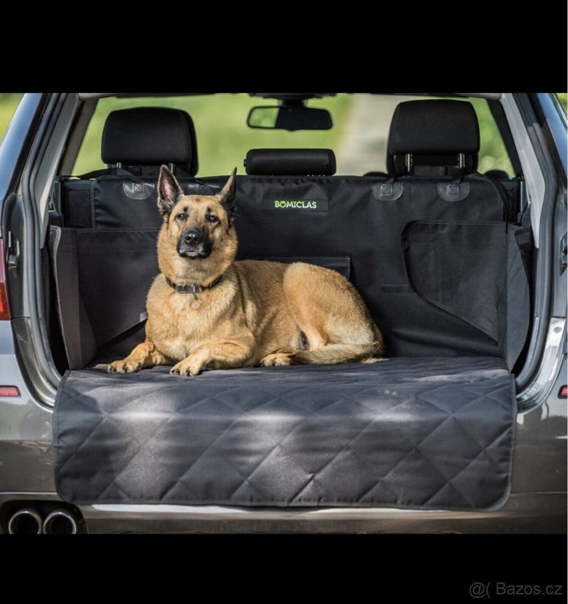 Ochranná podložka pro psy do kufru automobilu