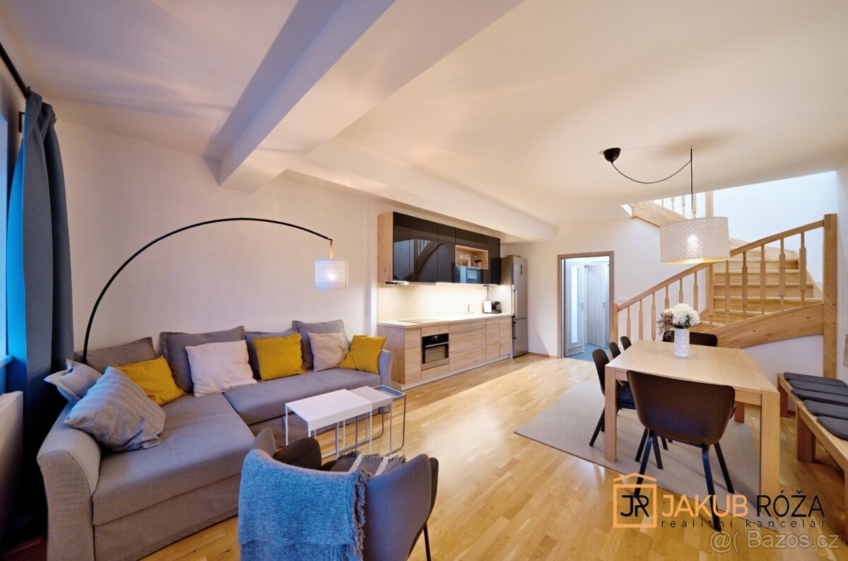 Prodej bytu 3+kk 89 m² Černý Důl