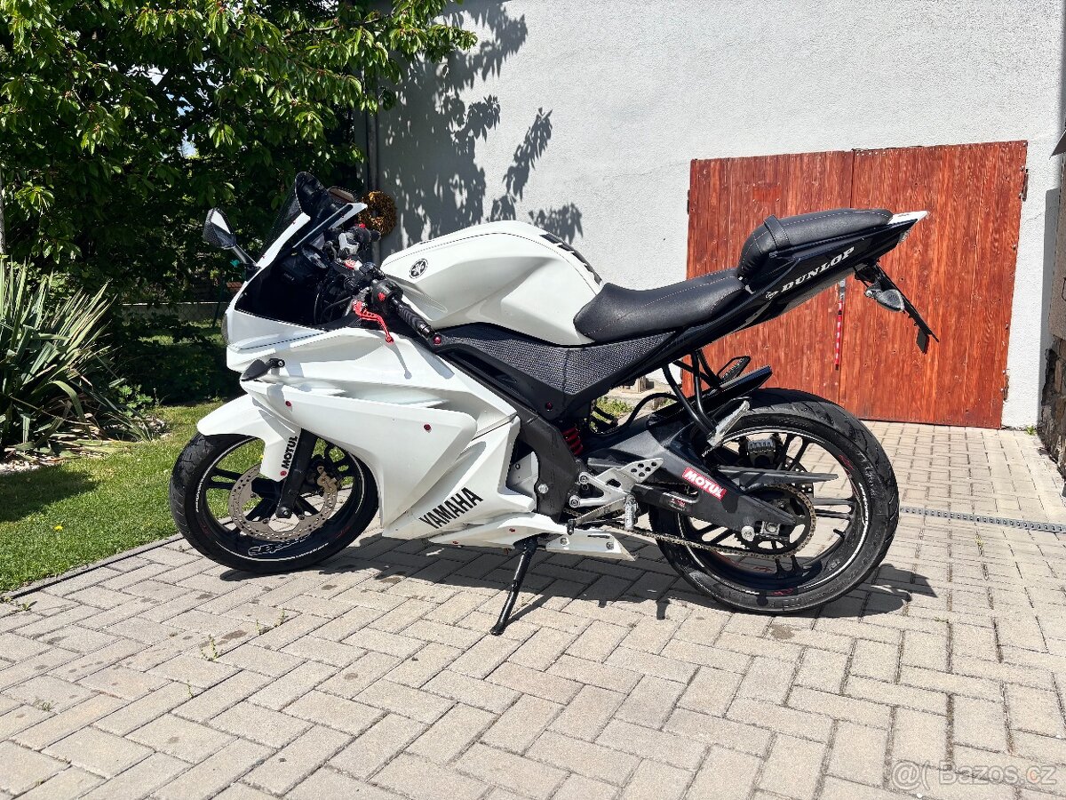 Prodám Yamaha YZF-R125 (r.v. 2012) – laděný výfuk, po GO mot