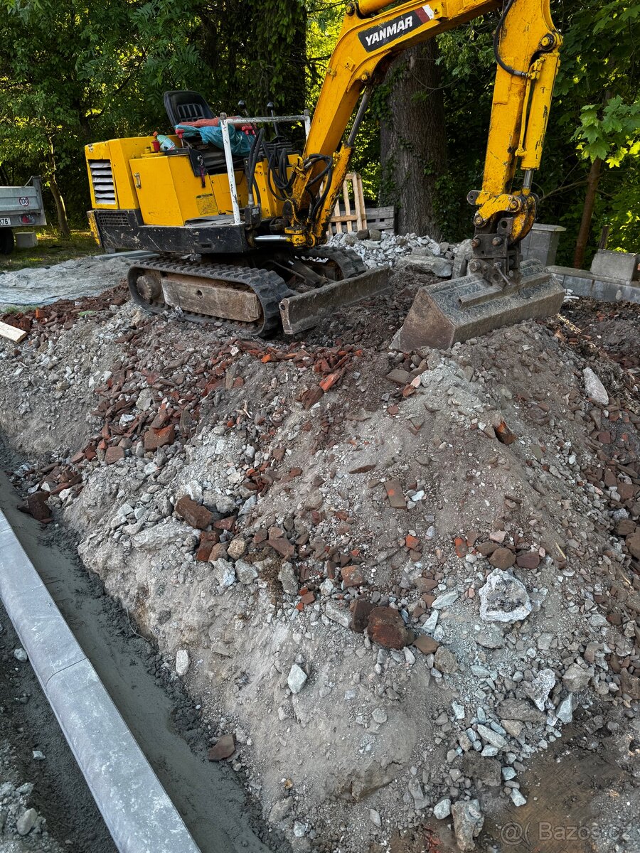 Zemina, recyklat a makadam