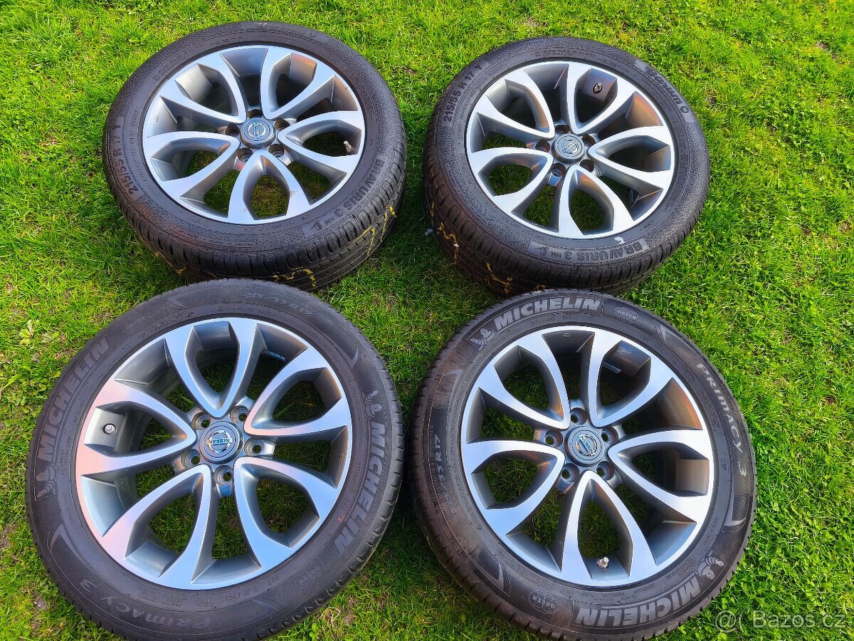 Letní sada Nissan Juke Qashqai r17 5x114,3 215/55/17