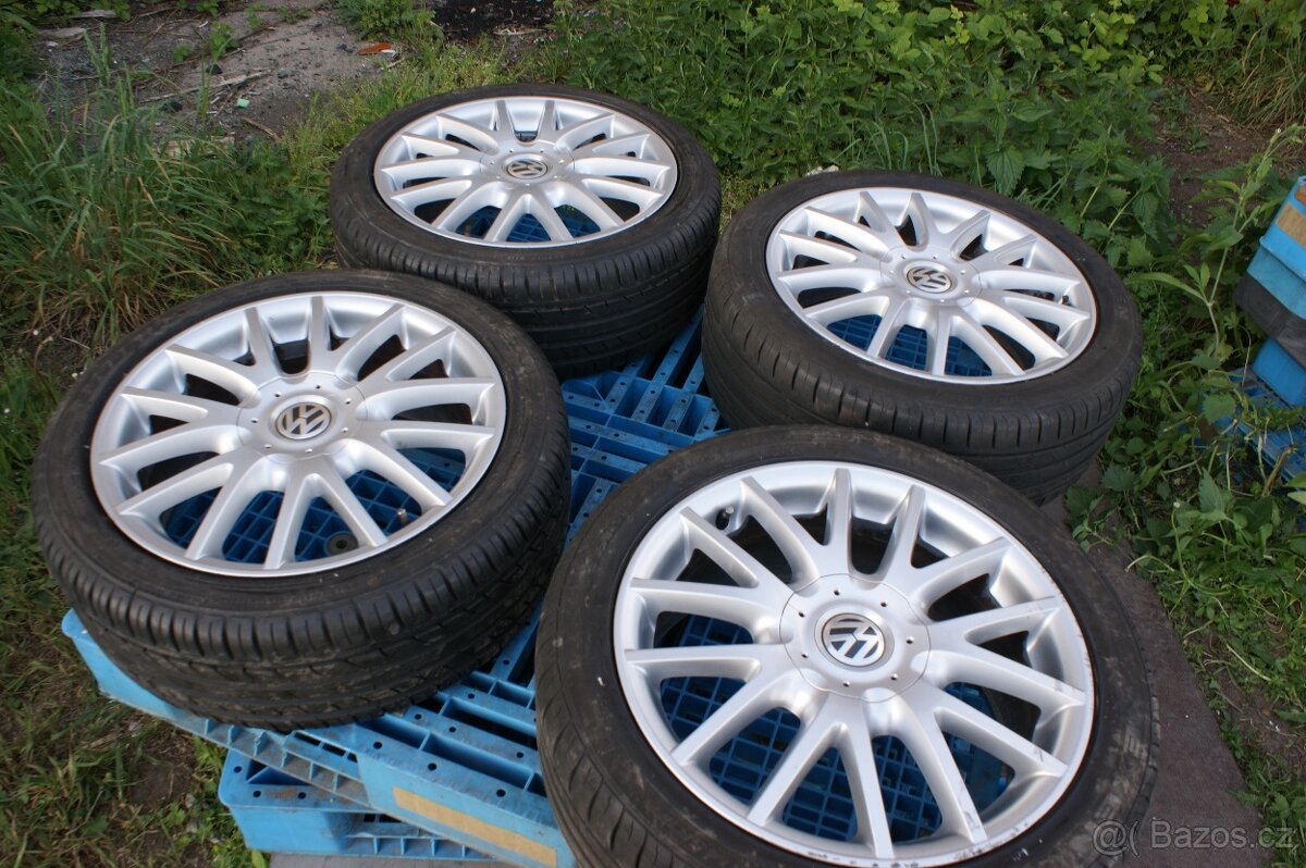 4x VW original GTi kola 5x112 take Audi Seat Skoda s pneu