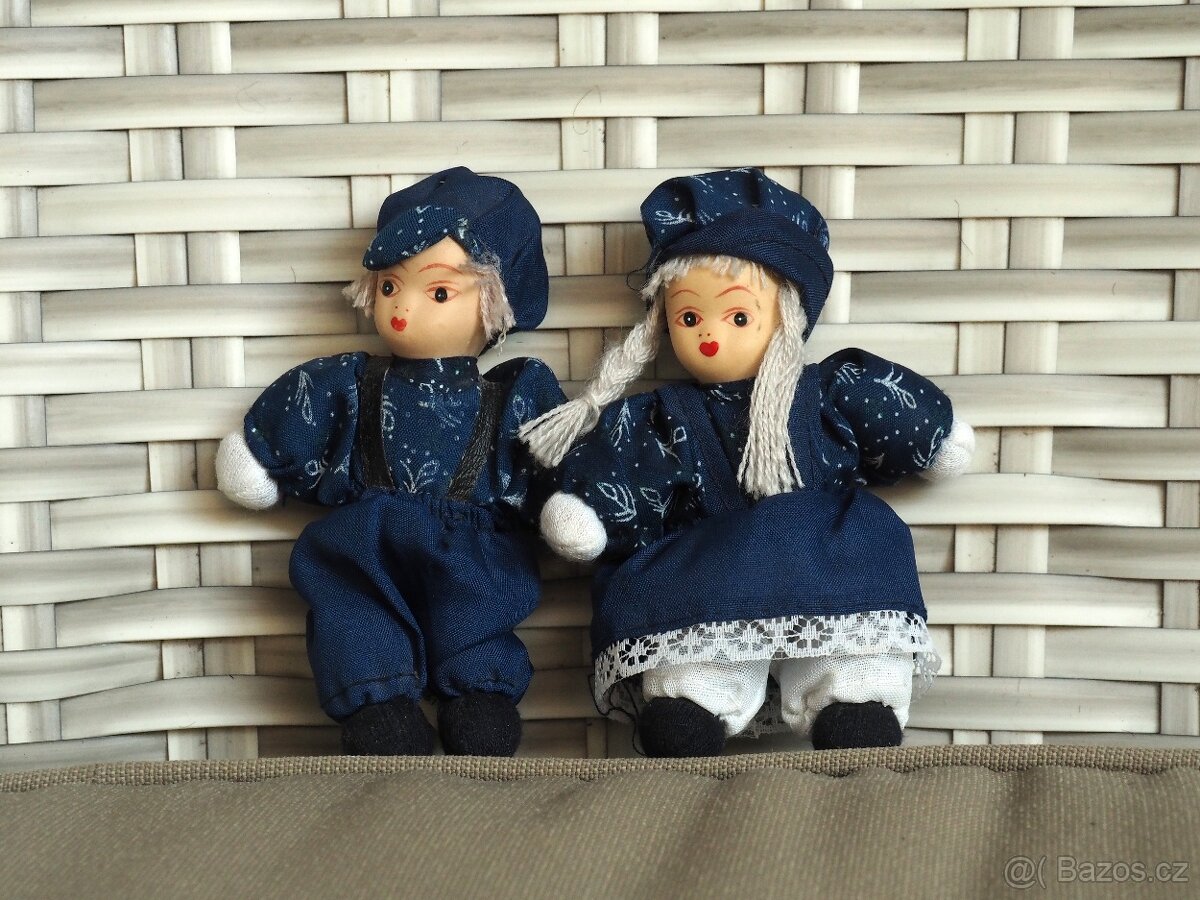 Porcelánová panenka - folklórní dvojice, modrotisk