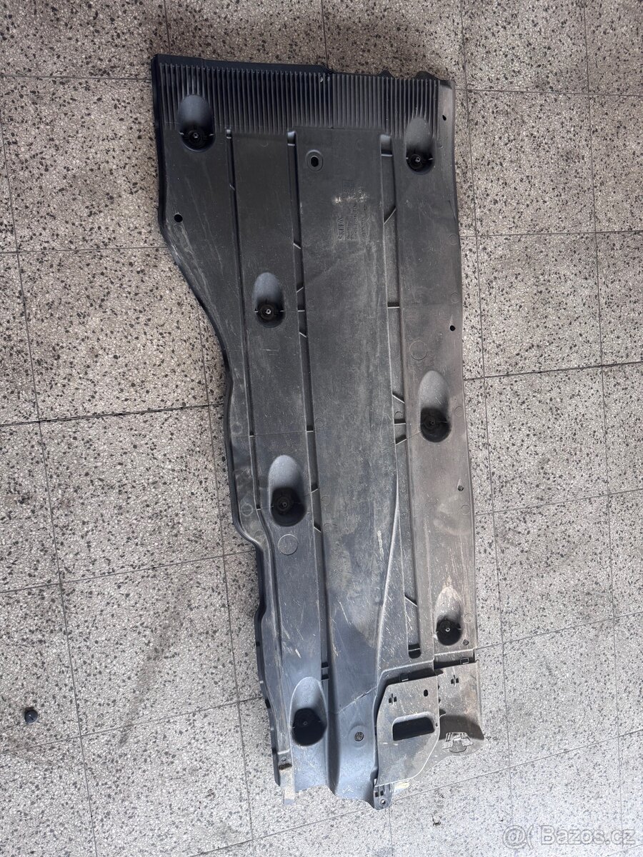 Octavia 3 - plastový kryt pod auto