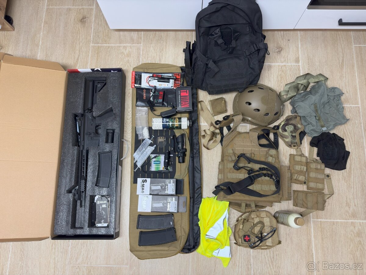 Airsoftová zbraň RRA SA-E07 EDGE a vybavení