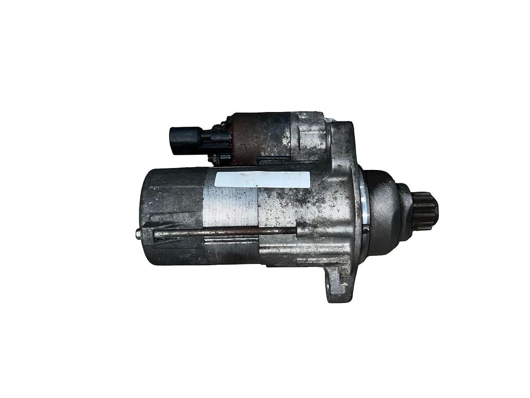 Startér 02M911024P manuál 6Q 12 zubů VW Passat CC r.v. 2010