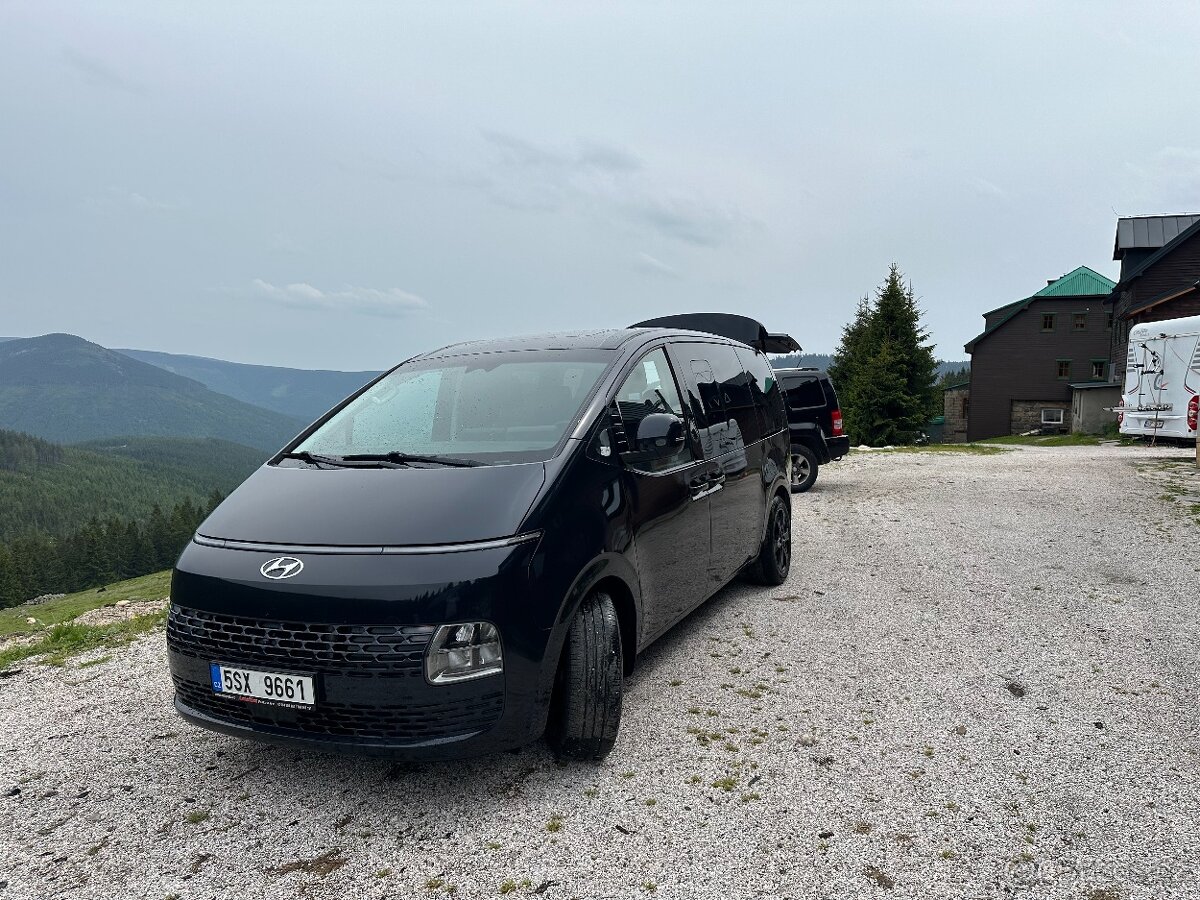 Hyundai STARIA 2.2 CRDi 130 kW, 4×4, automat, 9 míst, 65 000