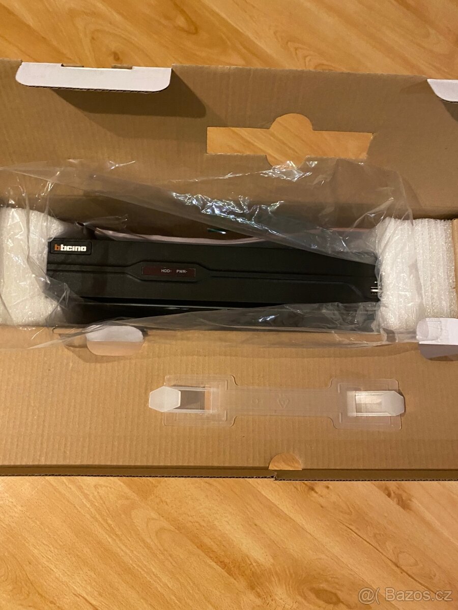 Legrand DVR 4 kanál.