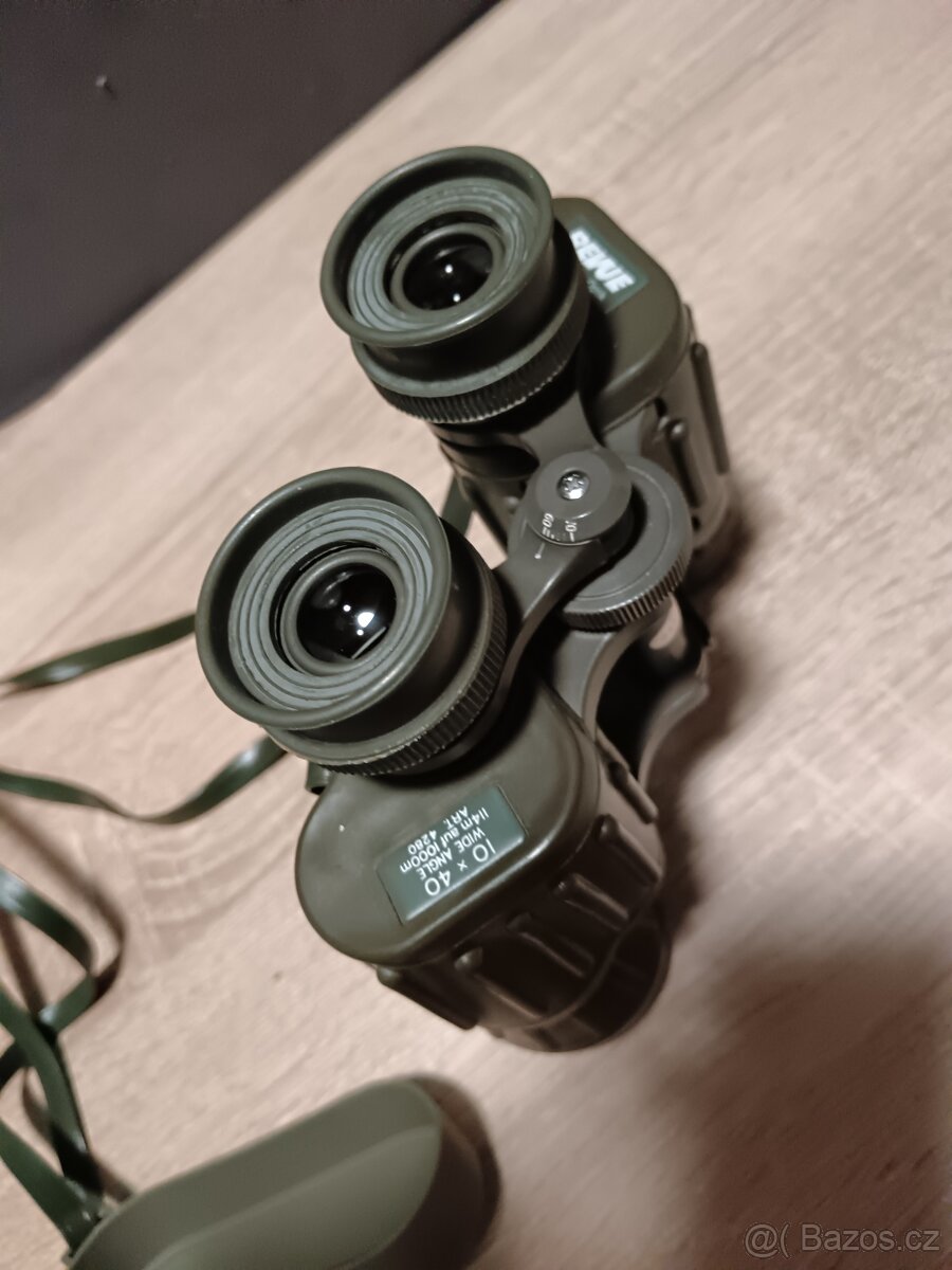 Německý dalekohled 10x40 top stav