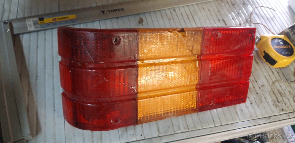 Koupím zadní lampu