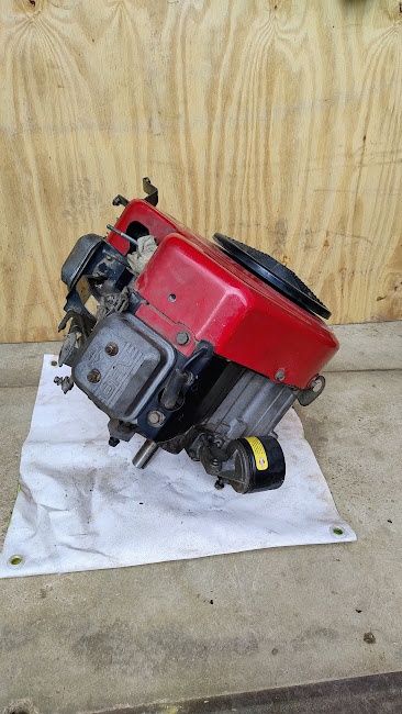 Briggs stratton vanguard, motor do sekačky, traktůrku