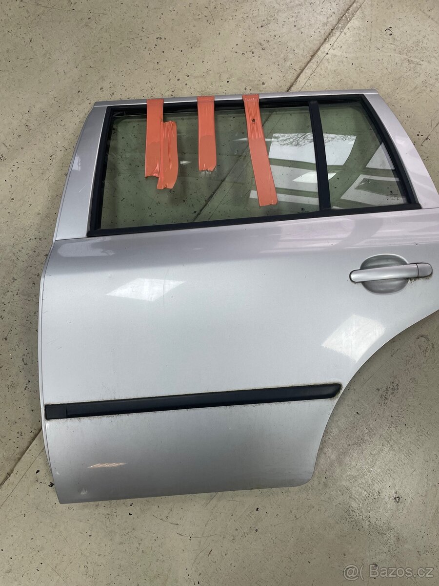 Prodám - LZ dveře na Škoda Octavia I, 9102