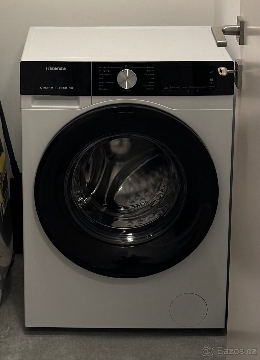 Pračka Hisense WF3S7021BW bílá