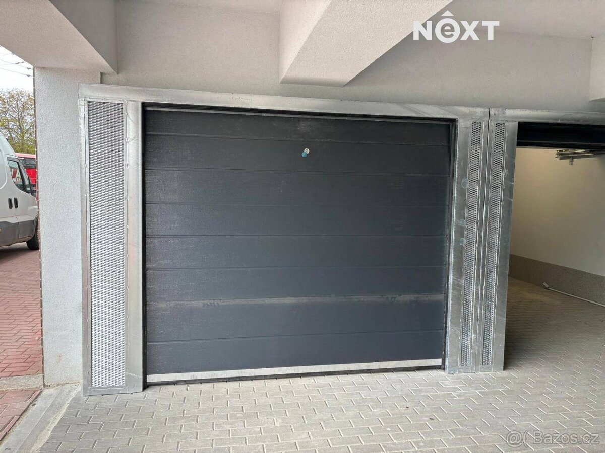 Pronájem ostatní Garáž, 15㎡