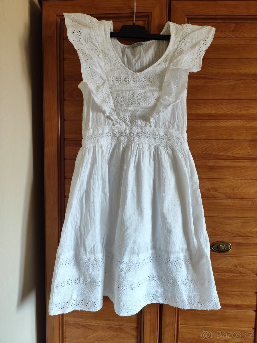 Dámské bílé šaty